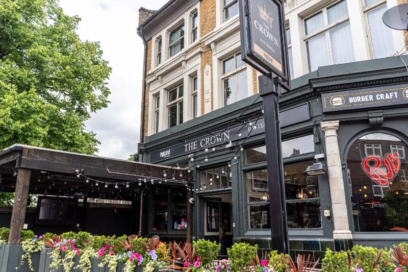 PubLove @ The Crown, Battersea — забронировать отель в Лондоне