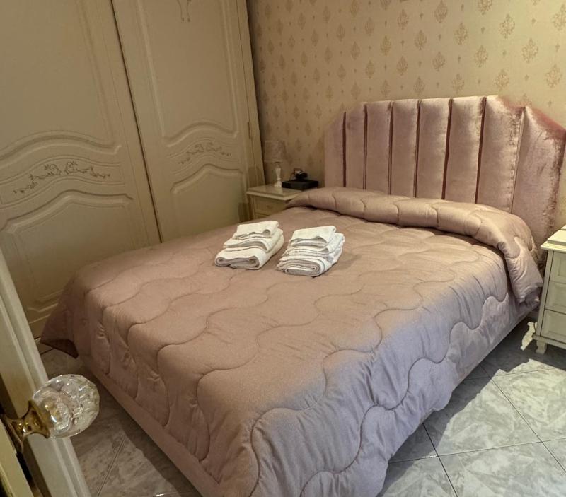 Цены на Guest House INTO NAPLES в Неаполе