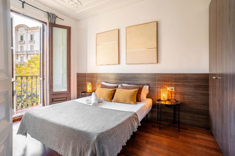 Ronda Sant Pere - Private City Center 1-Bedroom Suite — комфортный отель в Барселоне