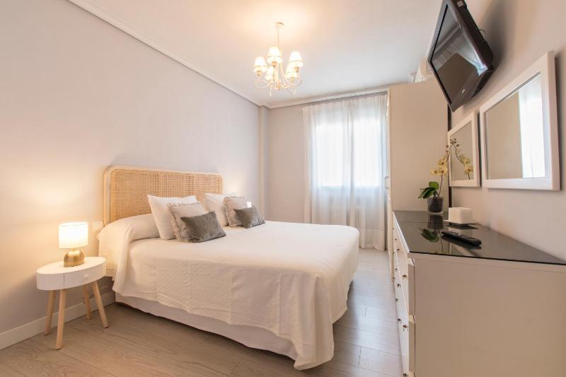 MADRID CENTER, WIFI (RETIRO IBIZA) — отель в Мадриде, Испания