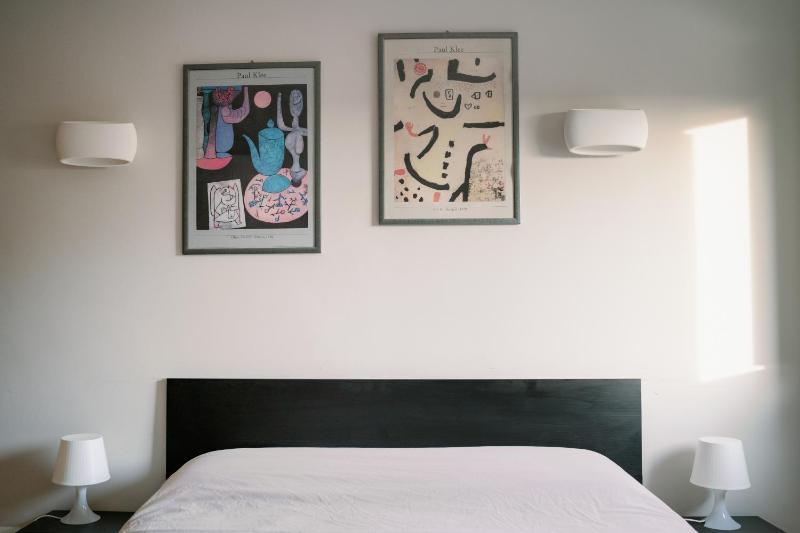 Romantic apartment [Metro A Ponte Lungo] — отель с удобствами в Риме