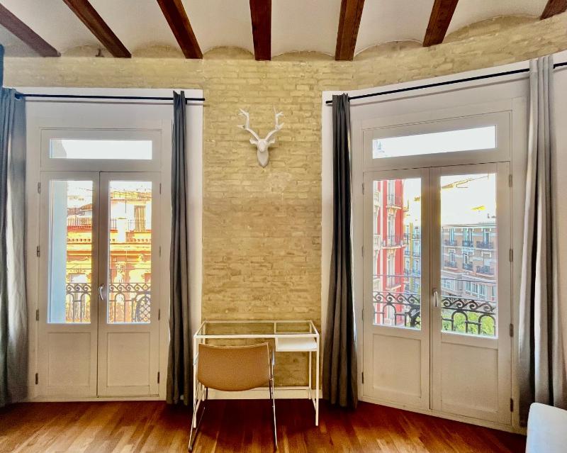 Цены на WeRentVLC - Charming Ruzafa - Top location в Валенсии