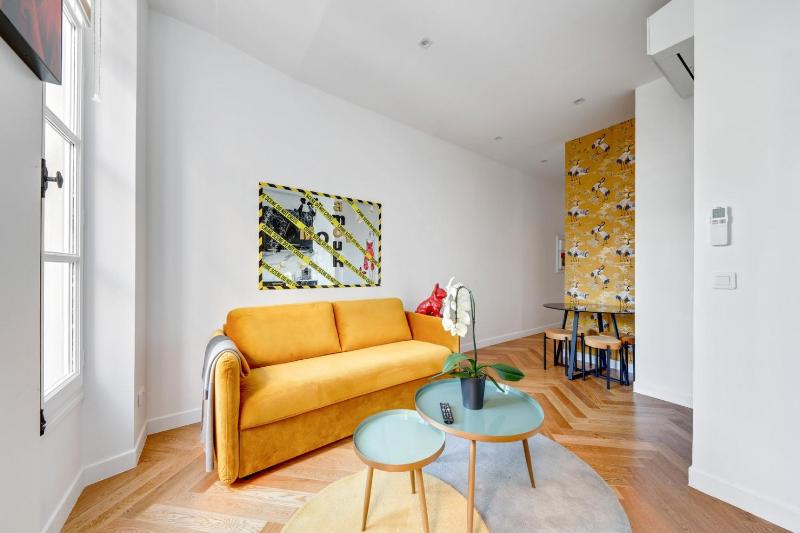 Цены на 208 Suite Guerlain - Superb apartment in Paris в Париже