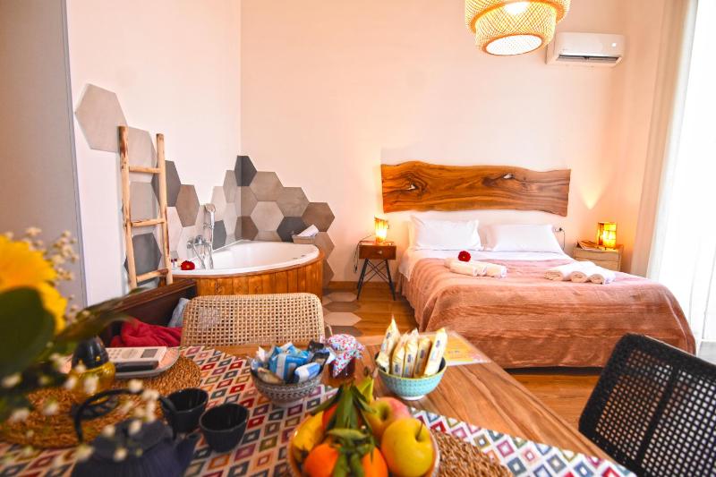Цены на Sunrise Luxury в Неаполе