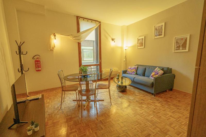 Darling Apartment With Stunning Views On Duomo — забронировать отель в Флоренции