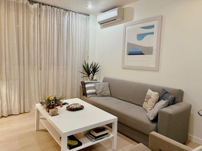 Elegant apartment in Kolonaki — забронировать отель в Афины