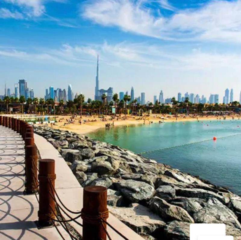 Burj Khalifa view/ Cozy apartment — комфортный отель в Дубае