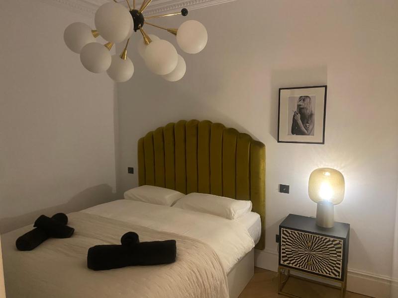 Luxury apartment in Gran Via — отель с удобным расположением в Мадриде