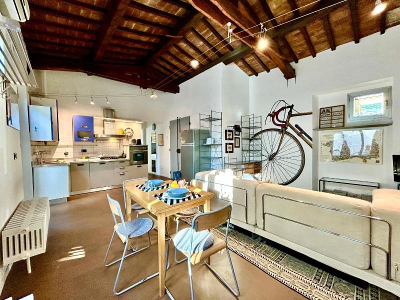 Bright House with terrace in Santa Croce — комфортный отель в Флоренции