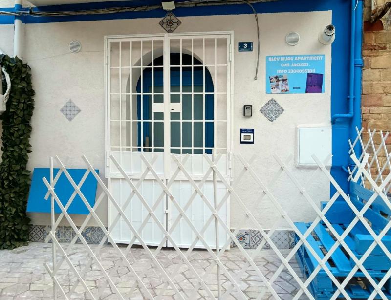 Bleu bijou apartment — отель с удобствами в Палермо