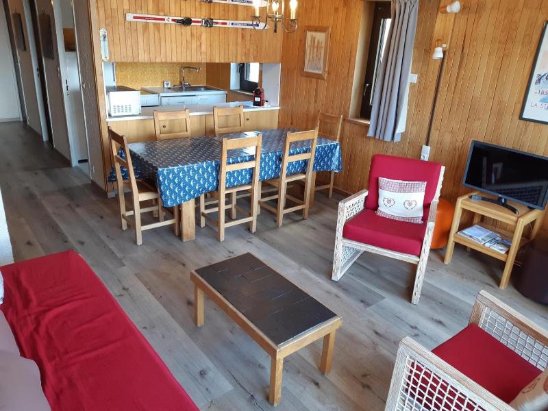 Confortable 3 pieces a Courchevel 1650, proche pistes - FR-1-514-19 2 — отель в Куршевеле, Франция