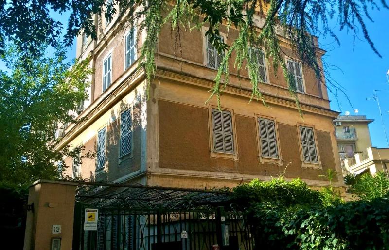 Isola Roger - Appartamento con giardino a Roma — забронировать отель в Риме