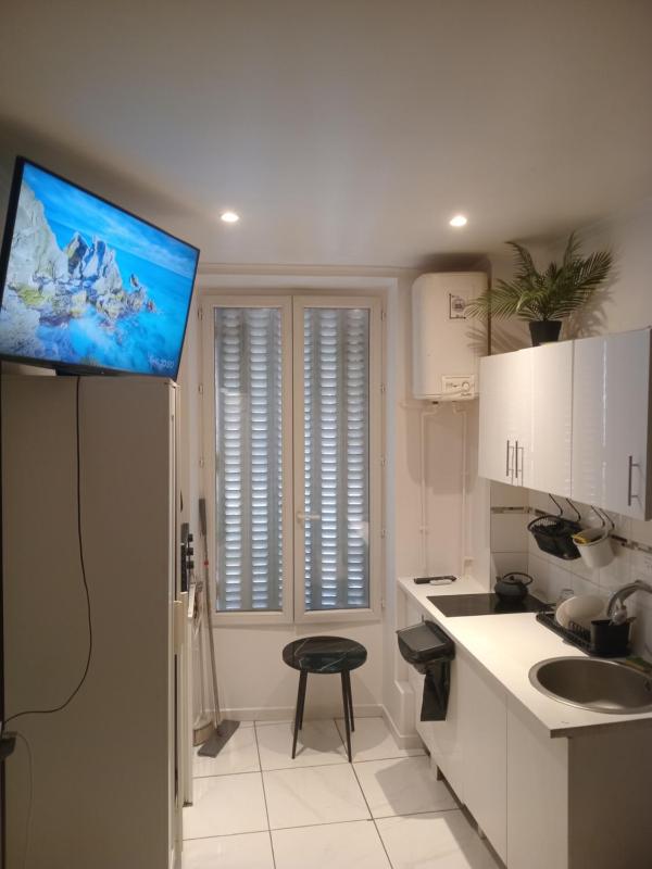 Chambre proche centre ville — отель с удобствами в Париже