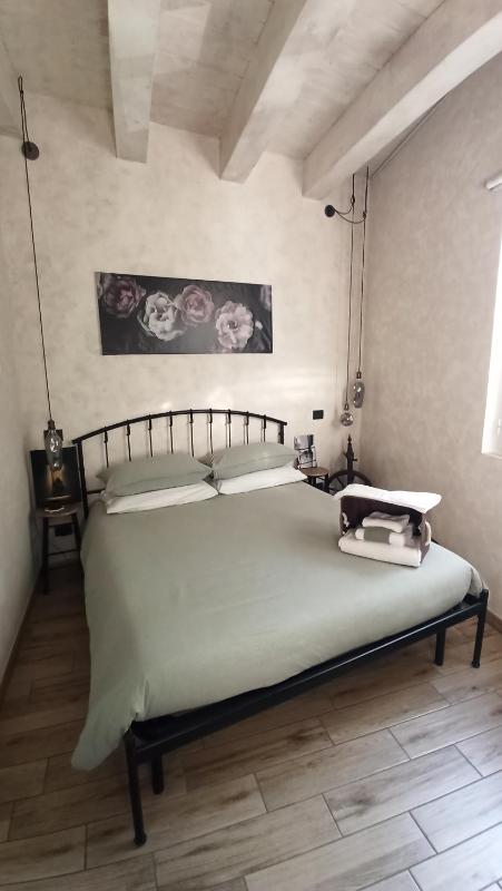 Chiaro di Luna - Casa Vacanze — забронировать отель в Риме