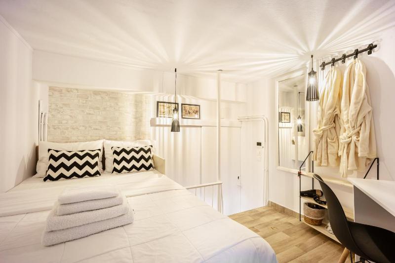Acropolis Elegant Maisonette by LODGESPOT — отель в Афины, Греция
