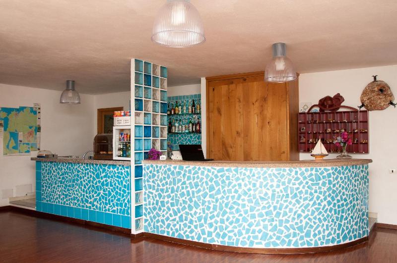 Meta Hotel a Santa Teresa - Accogliente hotel vista porto