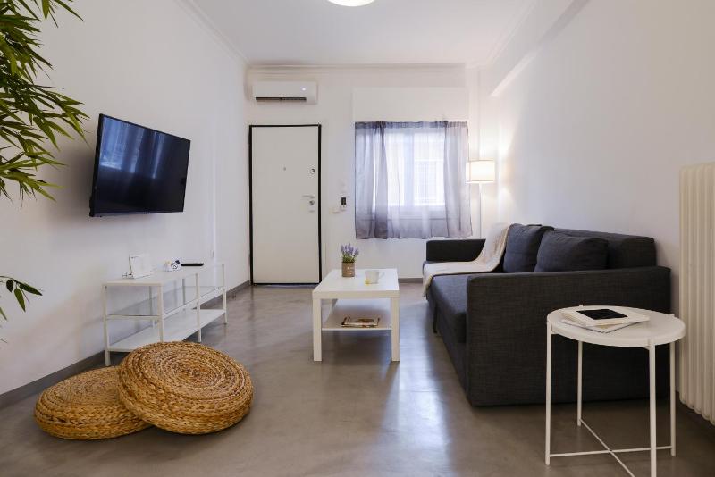 Athens One Apartment by Olala Homes — комфортный отель в Афины