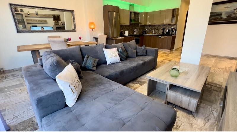 Luxury with sauna and free parking near Acropolis — комфортный отель в Афины