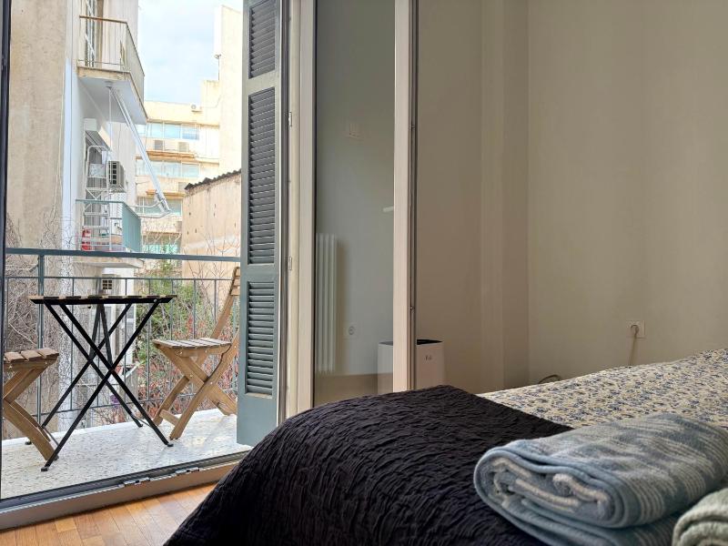 Цены на E1 Beautiful Jazz Apartment в Афины