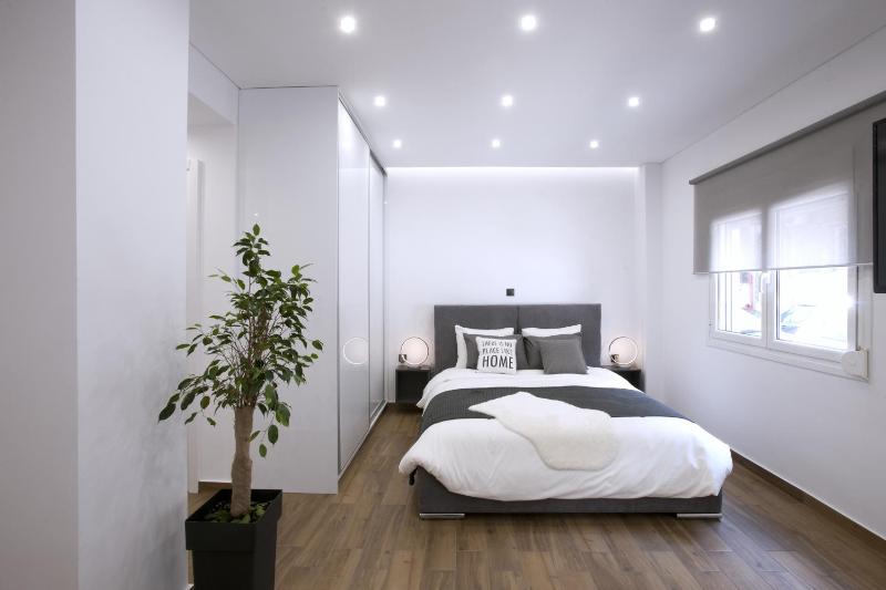 (A) Koukaki, A modern, newly refurbished Studio — комфортный отель в Афины