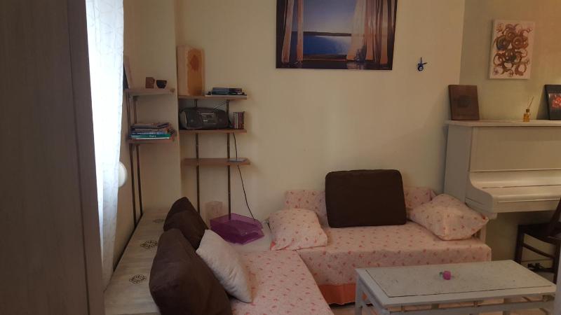 Comfy home 35sqm near National Garden — забронировать отель в Афины