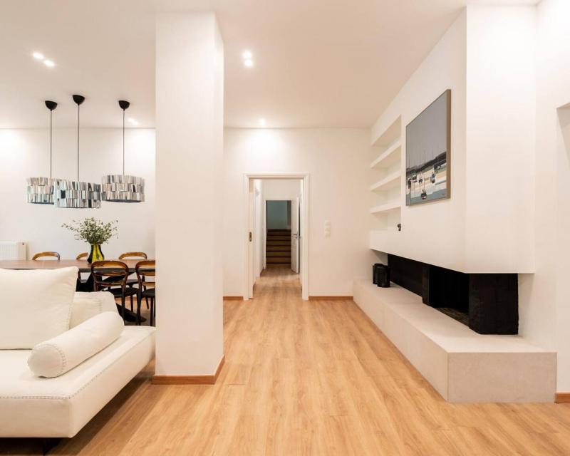 Цены на 4bd Apartment With Outdoor Jacuzzi Garden в Афины