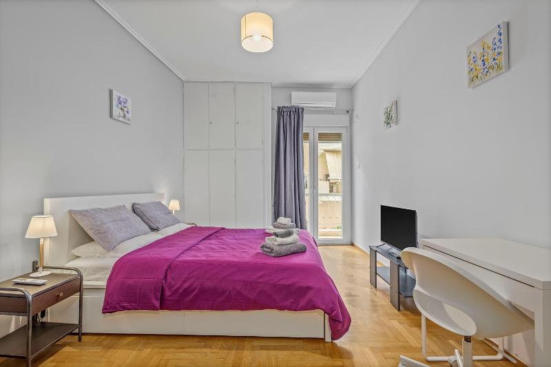 Cozy Ionias apartment near metro station — отзывы гостей и цены