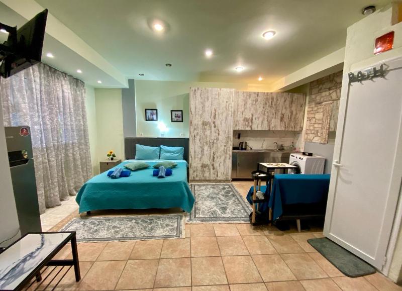 Athens Victoria's studio — комфортный отель в Афины