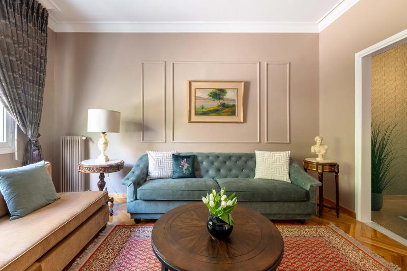 Exclusive Acropolis 4BDR Large Residence — отель с удобным расположением в Афины