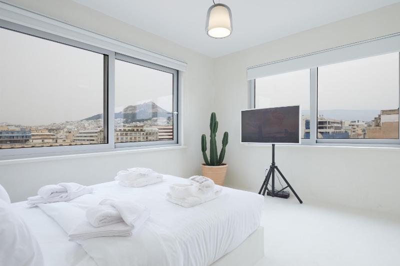 Цены на Athens Penthouse Boutique Rooms в Афины