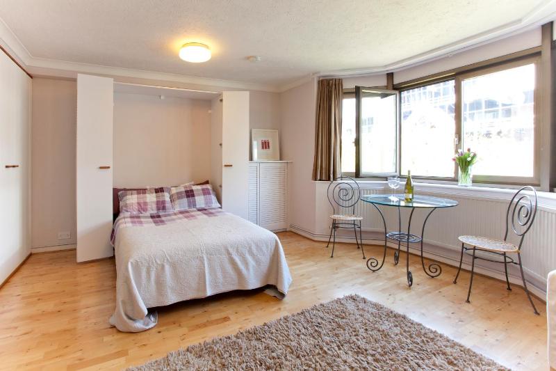 Tower Bridge Apartment — отель с удобным расположением в Лондоне