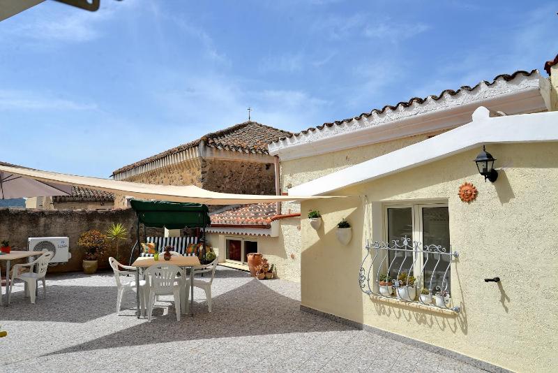 B&B S'Incontru a Galtellì - Autentica ospitalità sarda