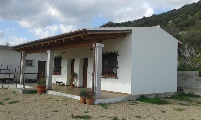 Locoe ad Oliena - Autentico agriturismo nella natura