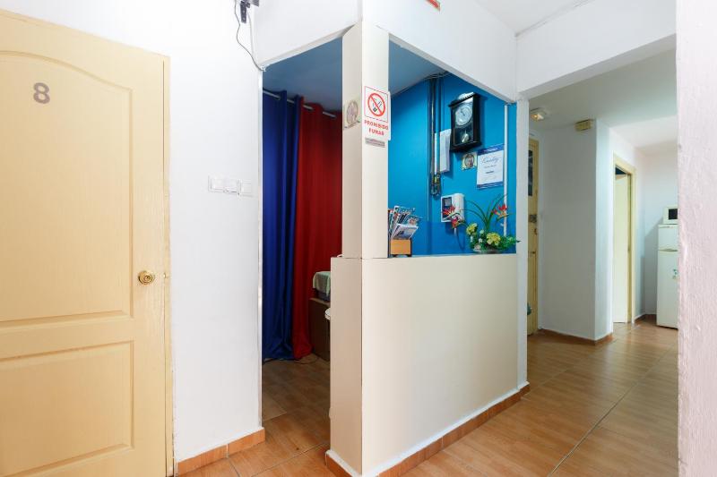 Pension Teruel — комфортный отель в Барселоне