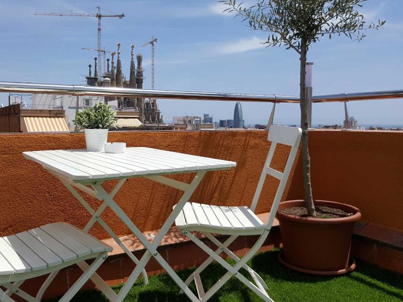 Your Home in Barcelona Apartments — комфортный отель в Барселоне