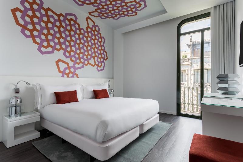 Room Mate Carla 4 — отель в Барселоне, Испания
