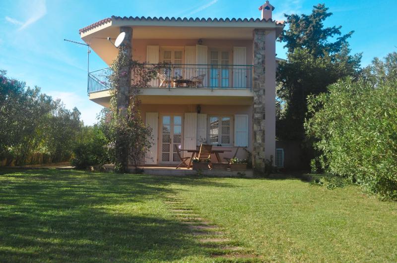 Villa Rosa a Budoni - Splendida Casa Vacanze Vista Mare