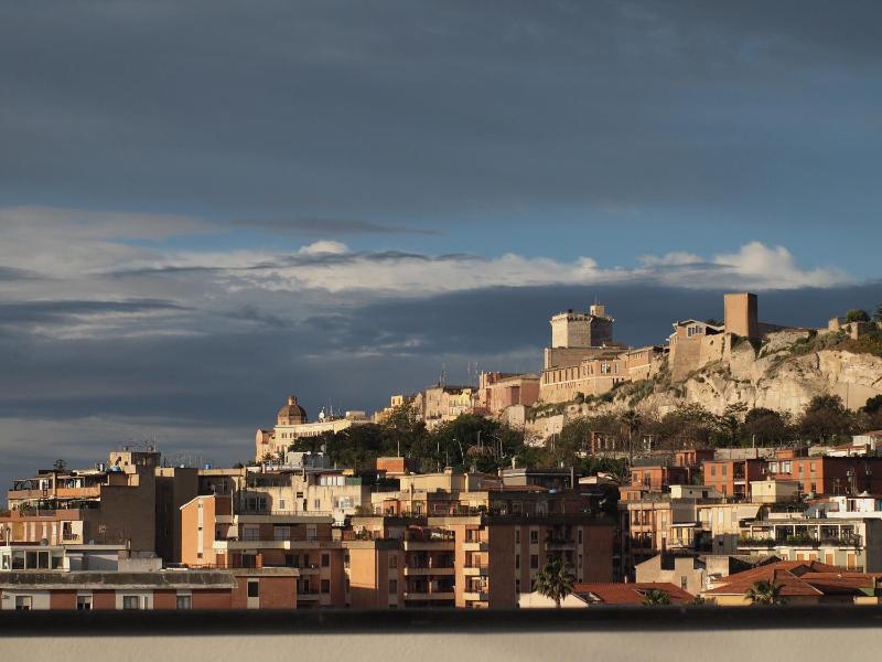 Superpanoramico a Cagliari - Incantevole B&B vista