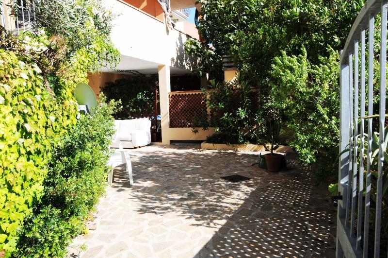 Derosas a Golfo Aranci - Accogliente casa con giardino