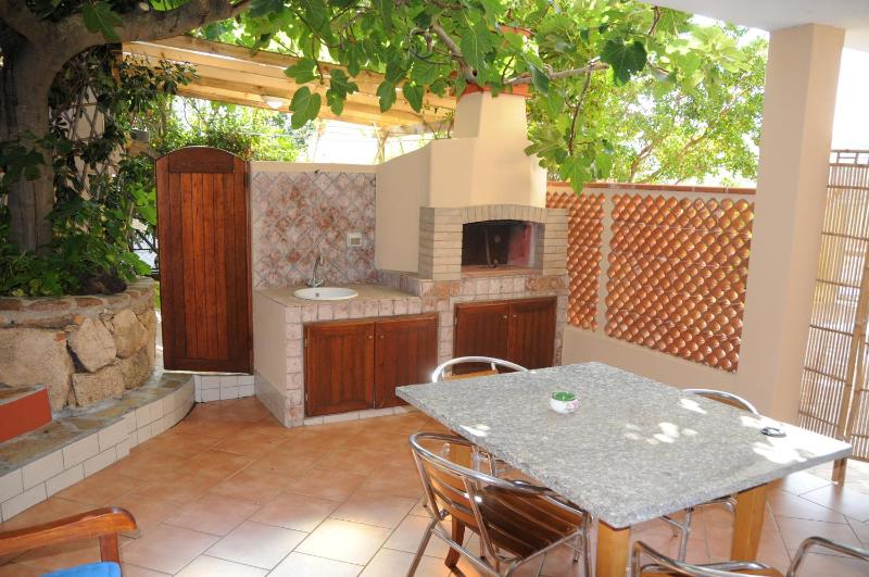 Derosas a Golfo Aranci - Accogliente casa con giardino