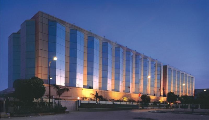 Ramada Plaza By Wyndham Palm Grove — комфортный отель в Мумбаи