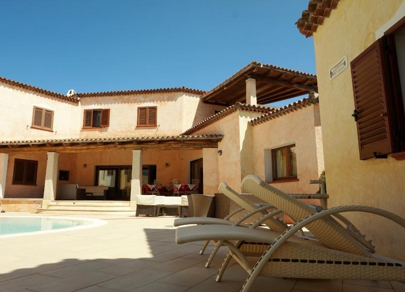 Hotel Monti Di Mola a Porto Cervo - Elegante oasi