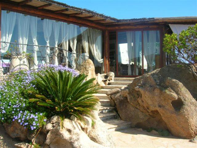 Villa Dolce Vita a Cannigione - Lussuosa villa con piscina