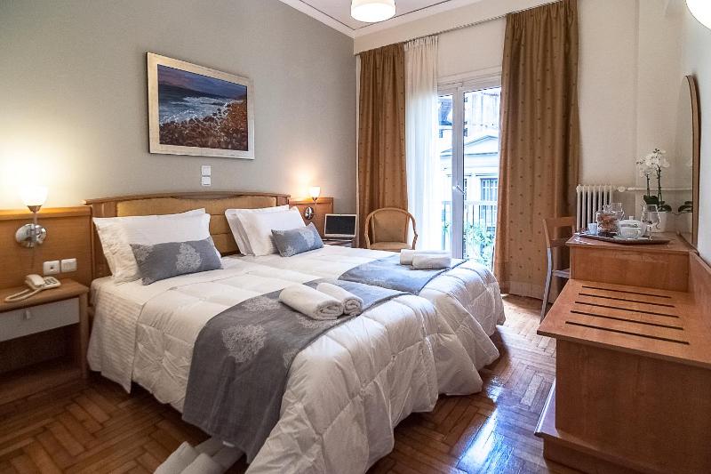 Ares Athens Hotel — отель с удобным расположением в Афины