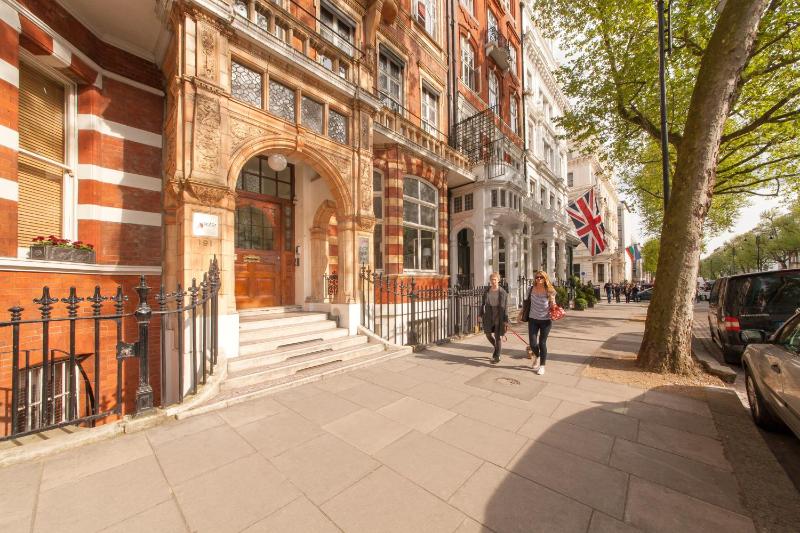 Цены на Astor Hyde Park Hostel в Лондоне