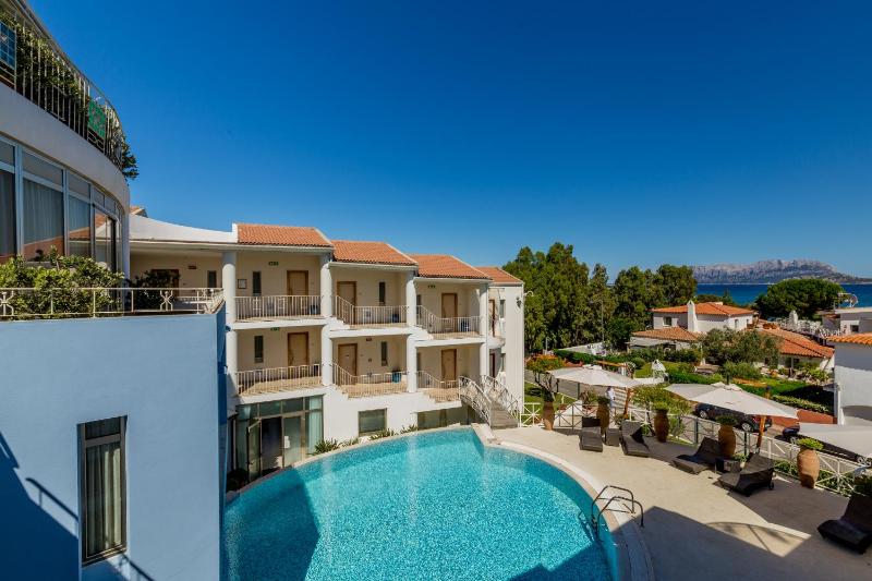 Pelican Beach Resort a Olbia - Lussuoso Hotel sul Mare