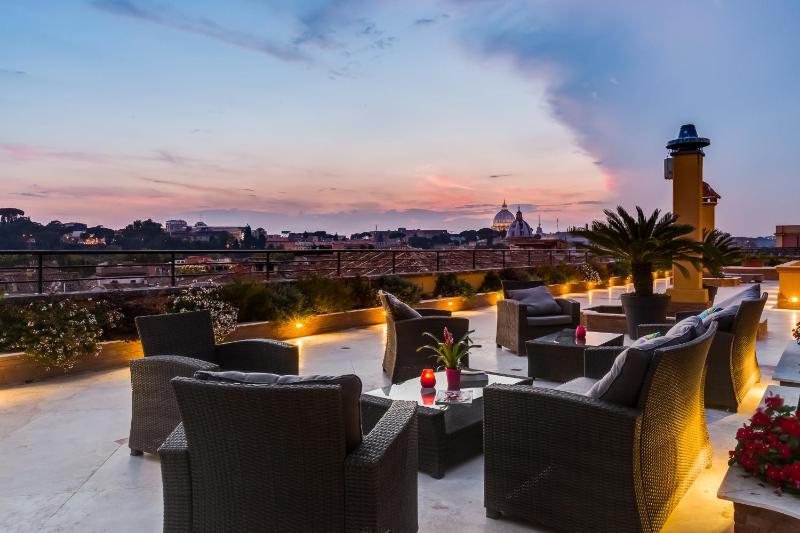 Navona Queen Rooftop — забронировать отель в Риме