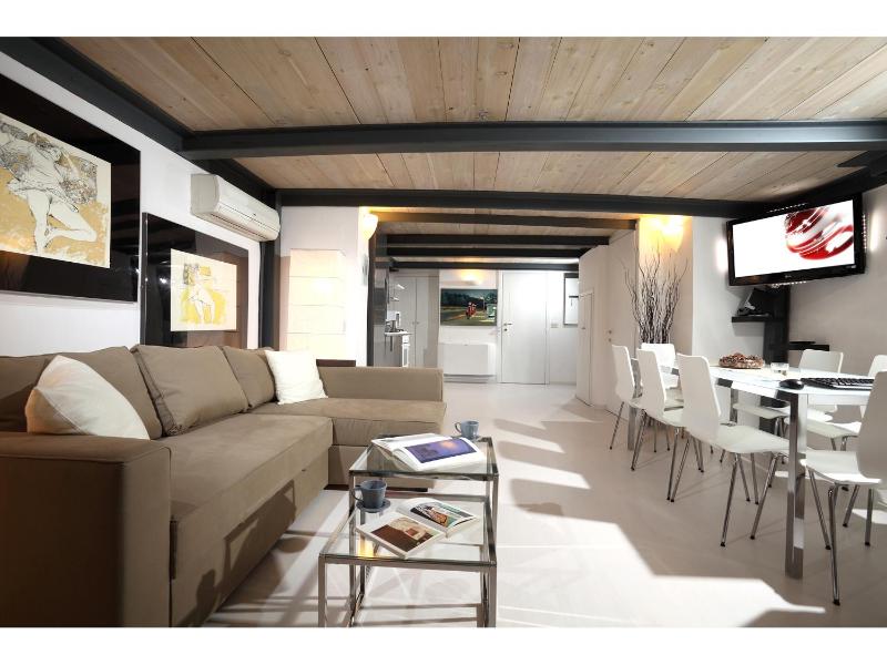 Rome Luxury Rental - Vicolo Palle — отель с удобствами в Риме