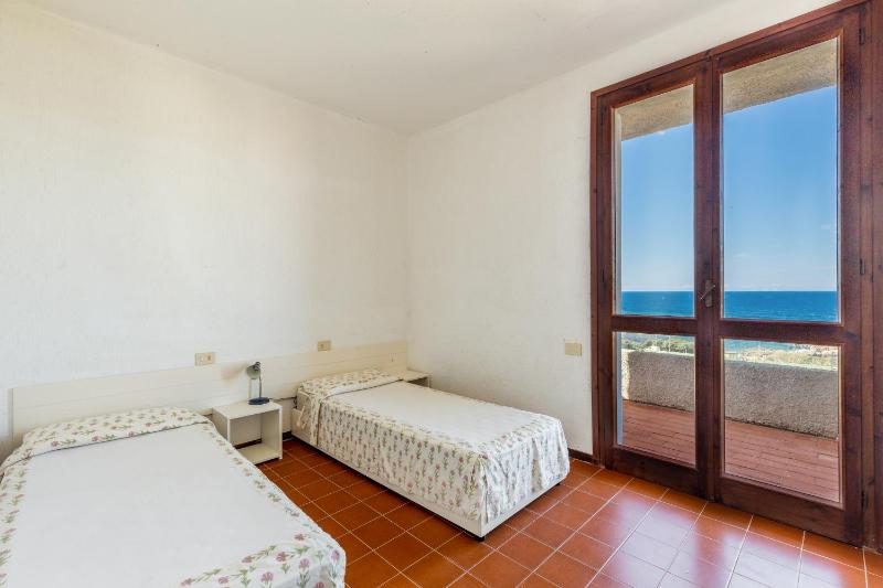 Residence Baia Santa Reparata: Oasi con piscina