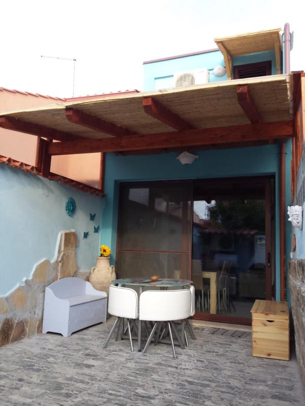 Casa Zia Mariolina a Càbras - Incantevole casa con giardino
